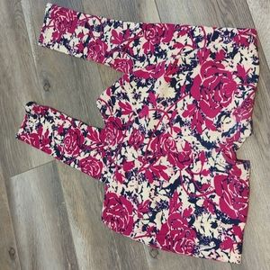 LuLaRoe pink and purple floral leggings OS